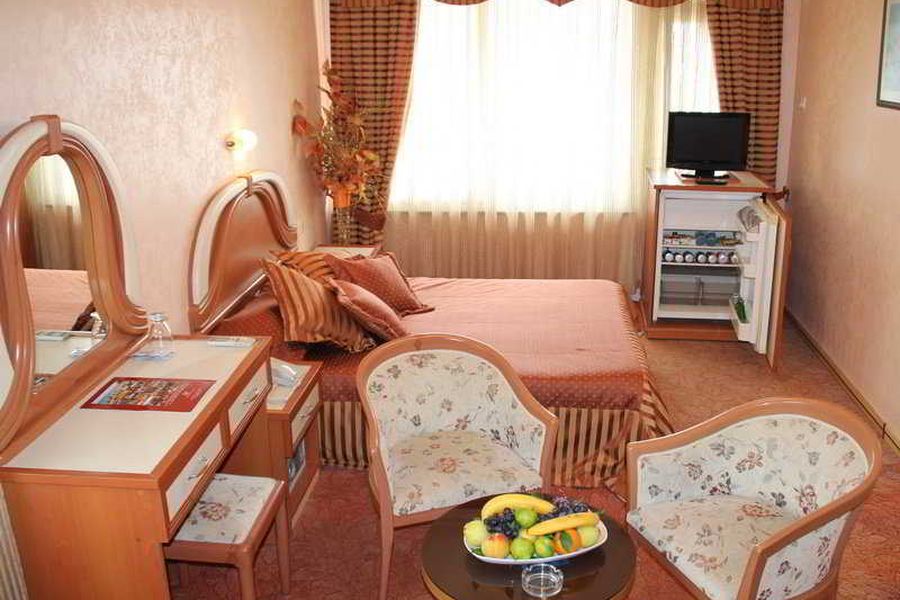 photo-1