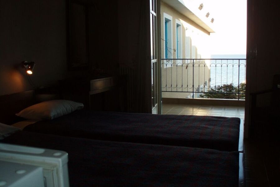 photo-0