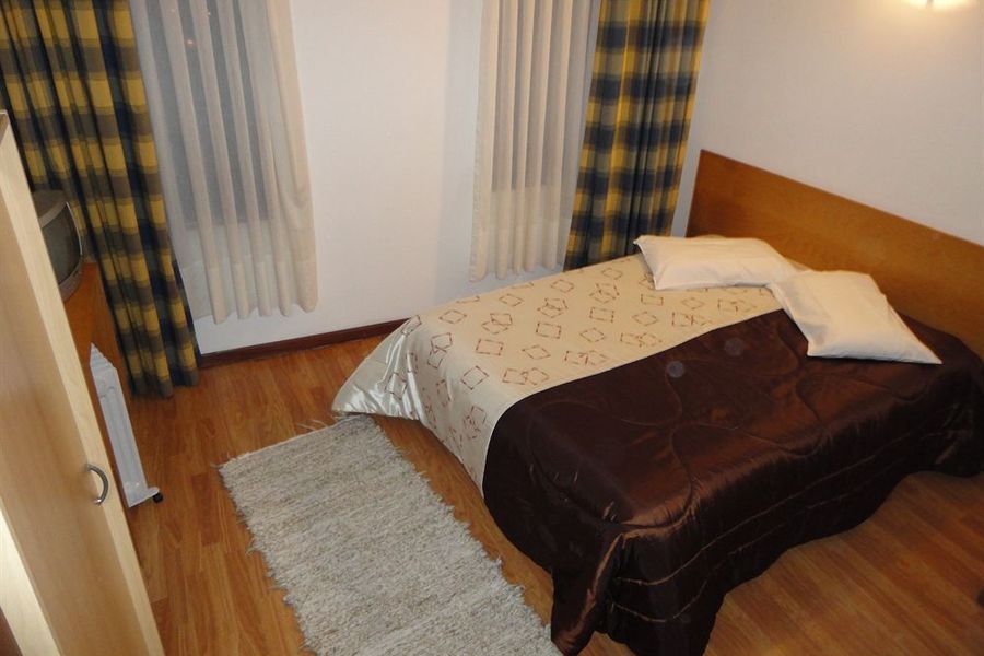 photo-0