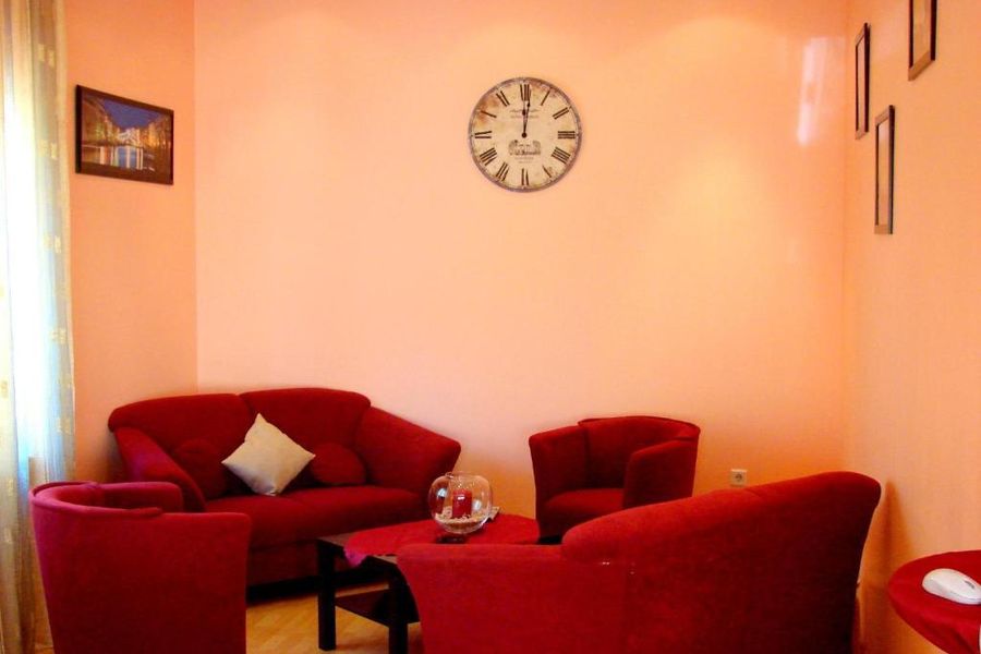 photo-0