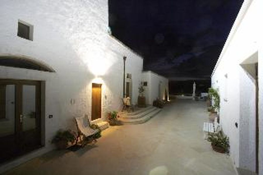 photo-1