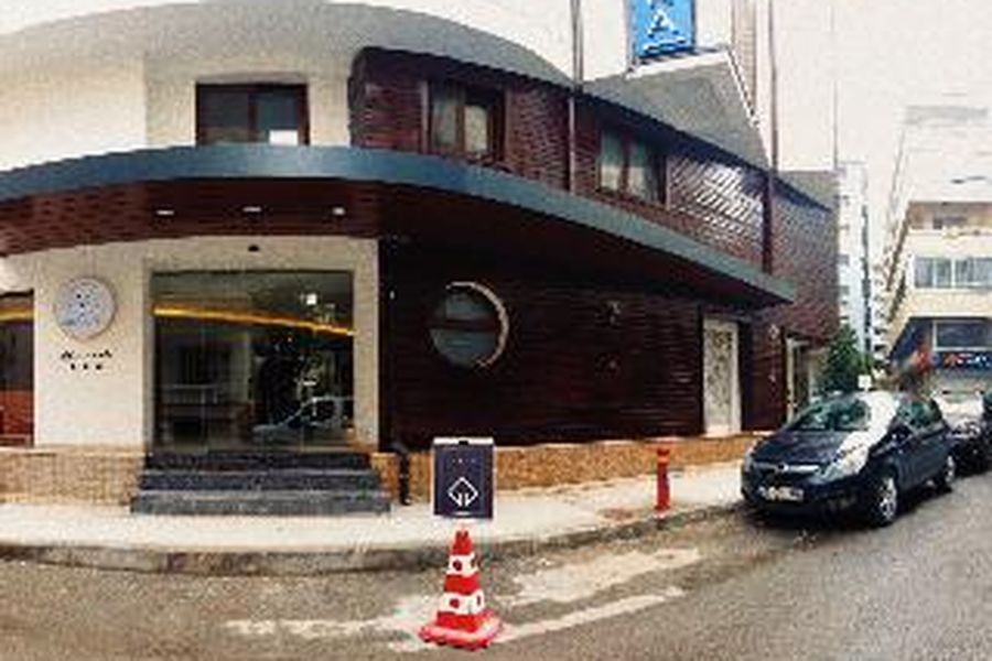 photo-0