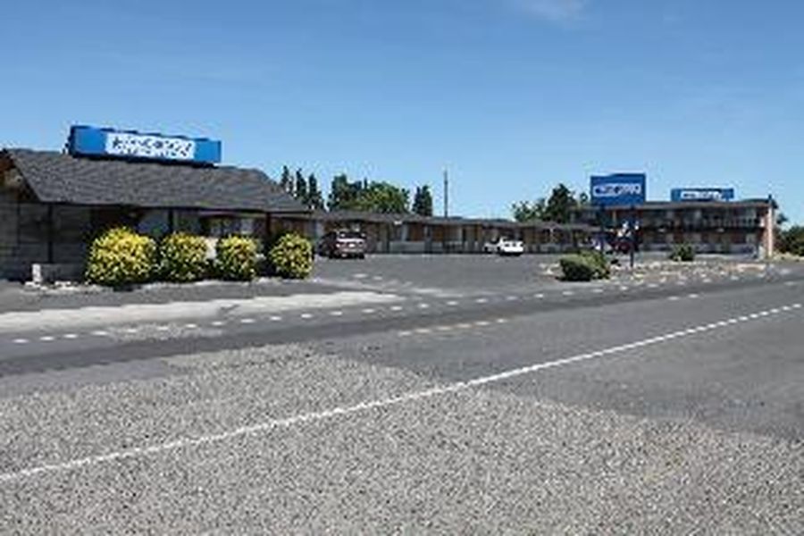 photo-0
