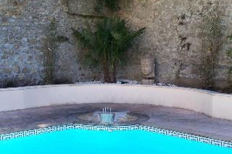 photo-0
