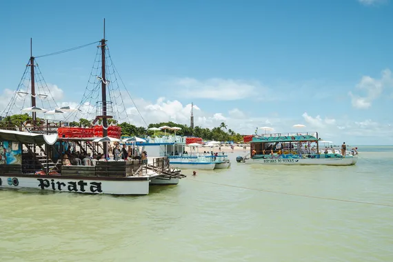 Catamarãs na praia de Tambaú, João Pessoa