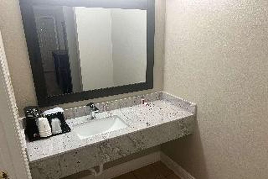 photo-0