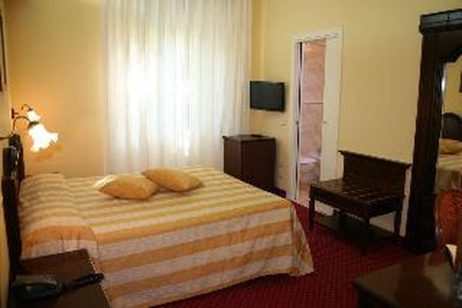 photo-1