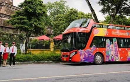 City Sightseeing hop-on hop-off tour em Hanói