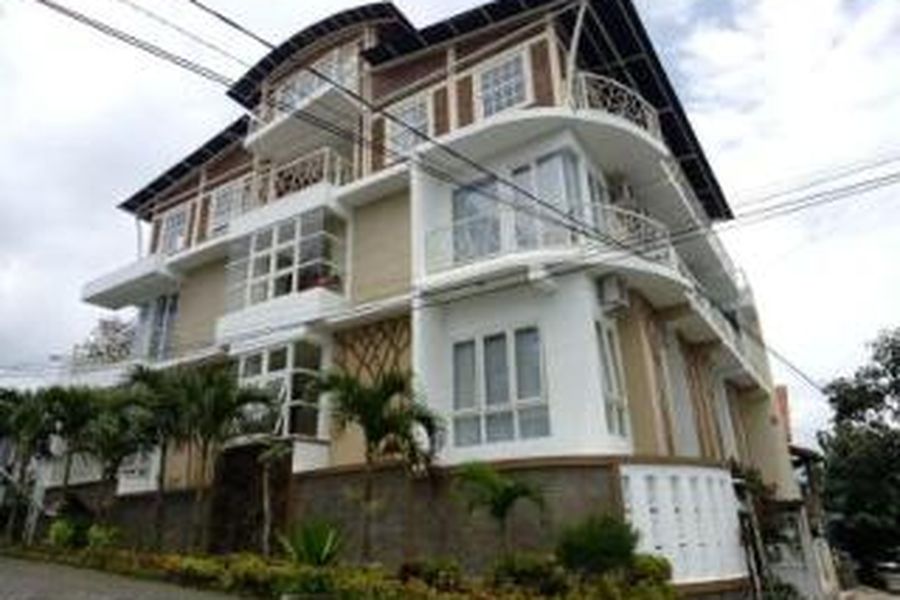 photo-0