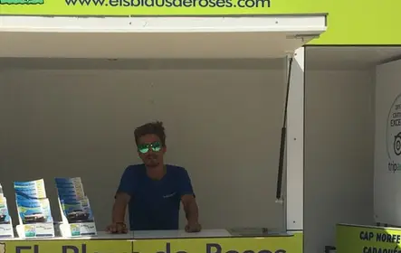 Cap Norfeu: passeio de barco com fundo de vidro de 2,5 horas saindo de Roses ou Santa Margarita