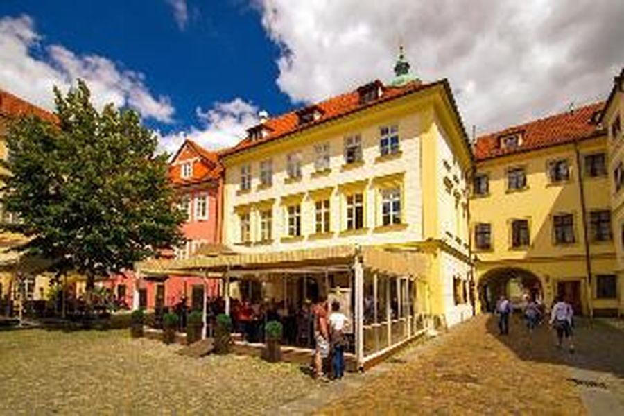 photo-0