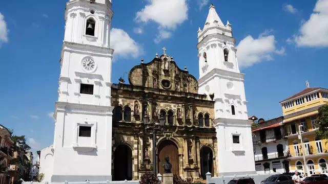 Tour de rituales católicos panameños - Cidade do Panamá | Hurb